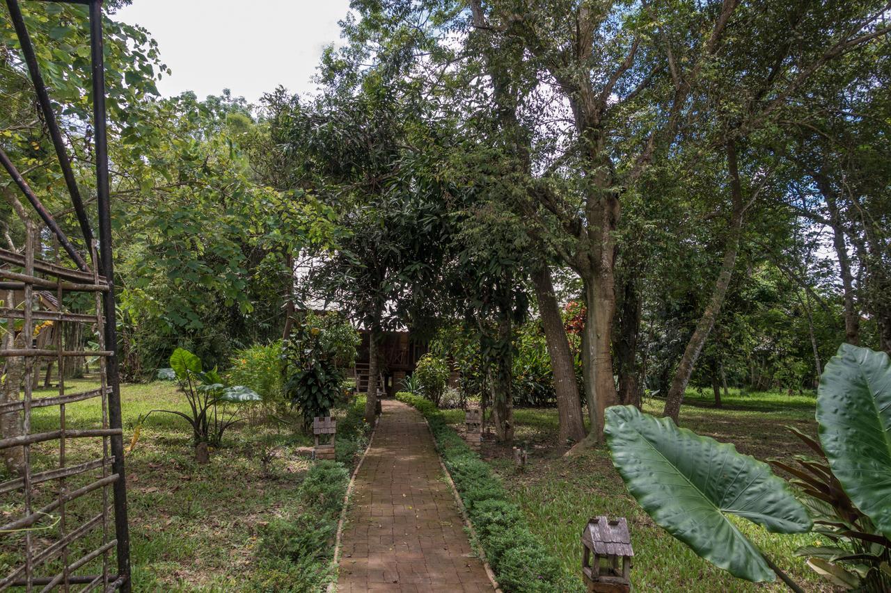 The Boat Landing Hotel Luang Namtha Esterno foto